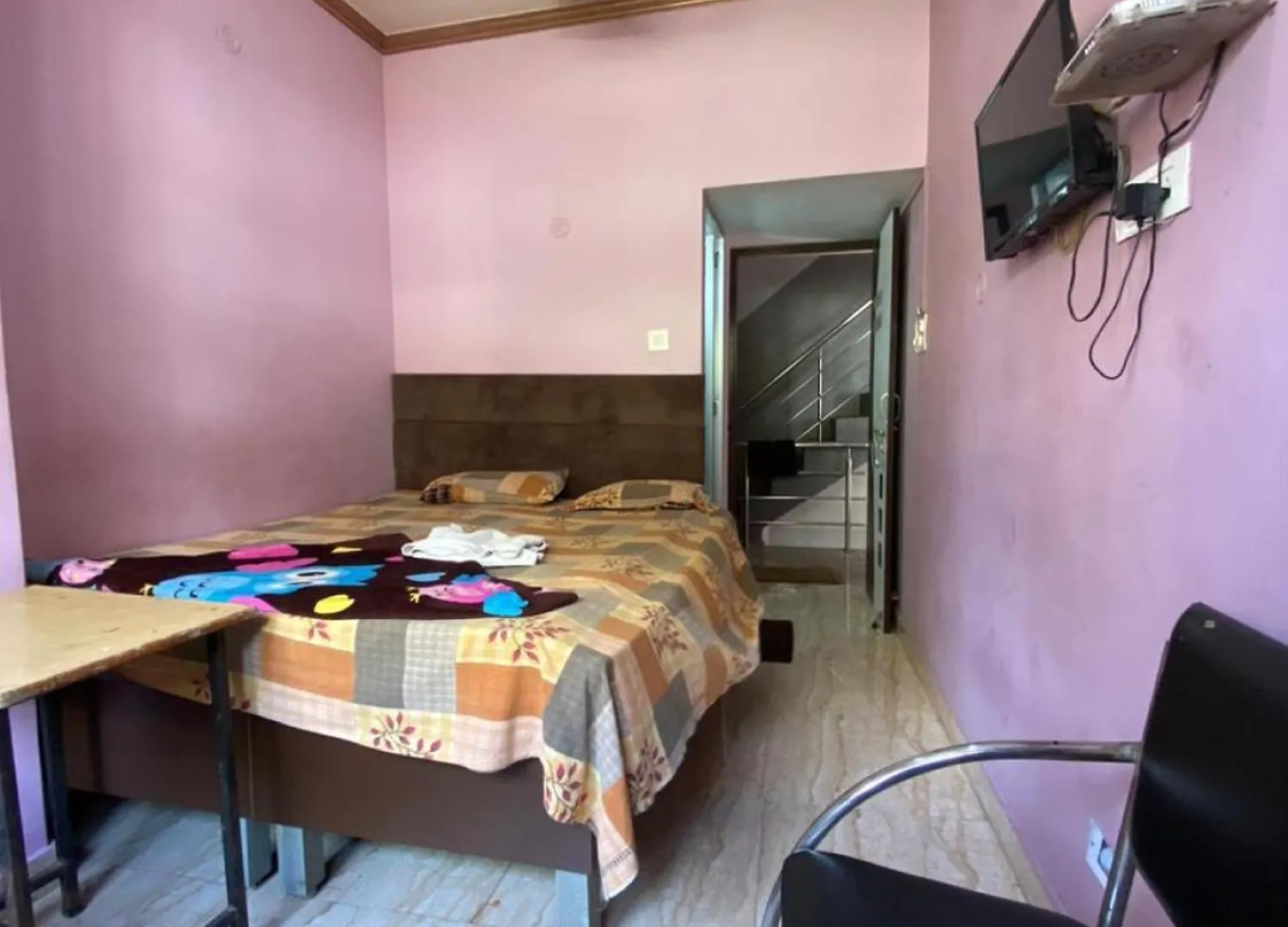 M G P Guest House Varanasi